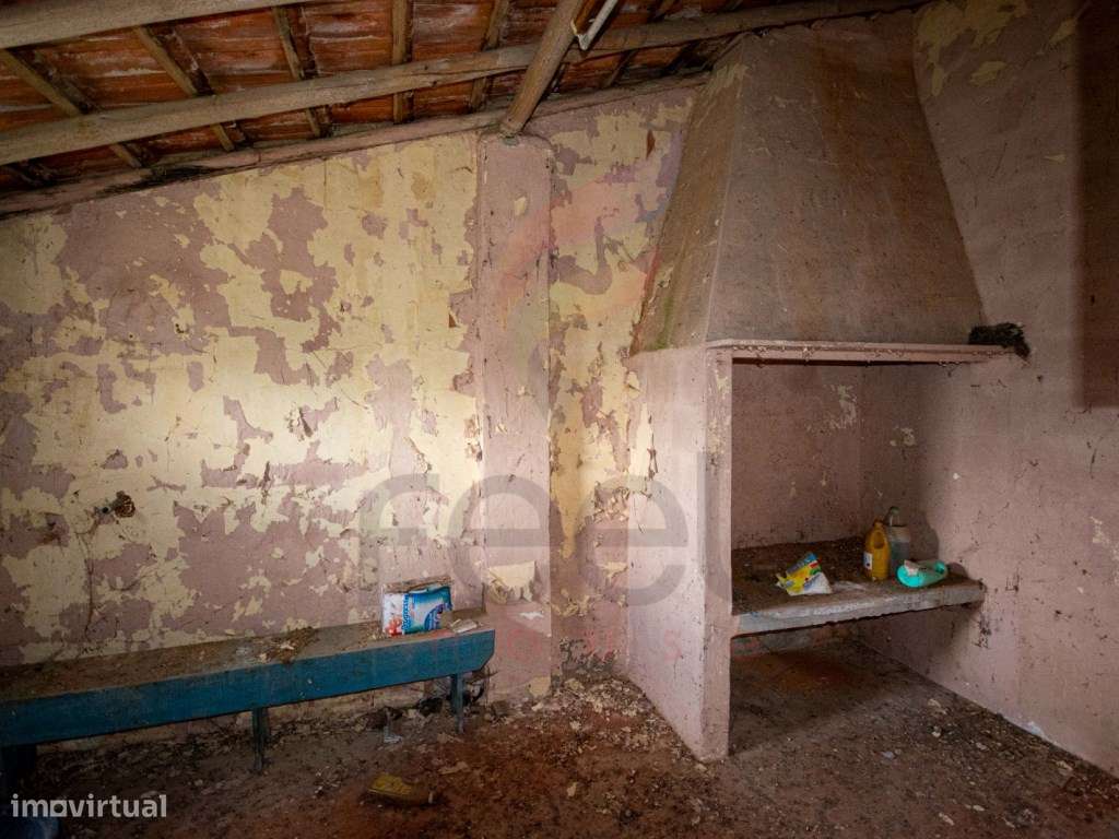 Moradia para recuperar - Grande imagem: 4/12