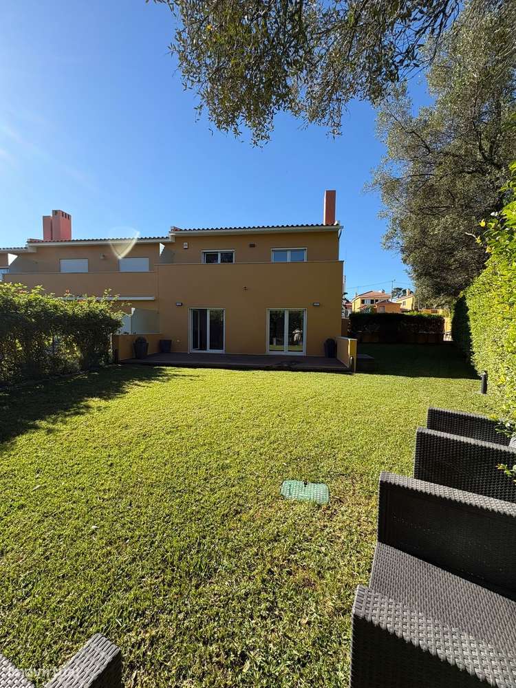 Moradia Geminada para Arrendamento – Estoril - Grande imagem: 5/26