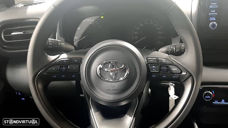 Toyota Yaris 1.5 HDF Comfort Plus - 13
