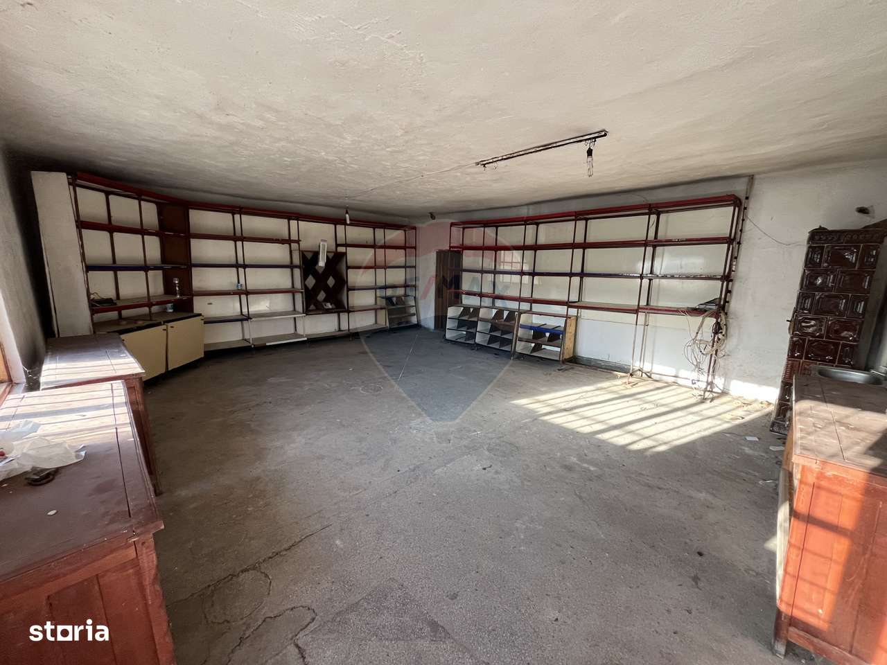 Spatiu comercial si casa de vanzare in Furnicosi. - Imagine principală: 4/14