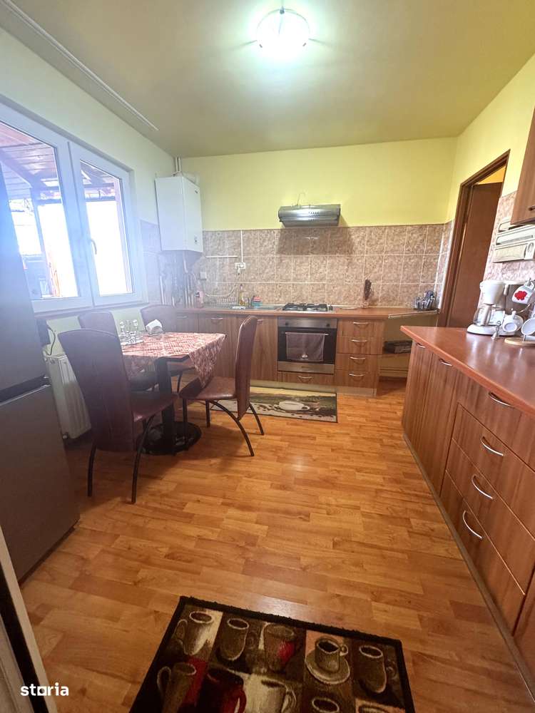 Casă spațioasă | Curte 400 mp | Foișor | Parcare privată | Zona Noua - Imagine principală: 5/16