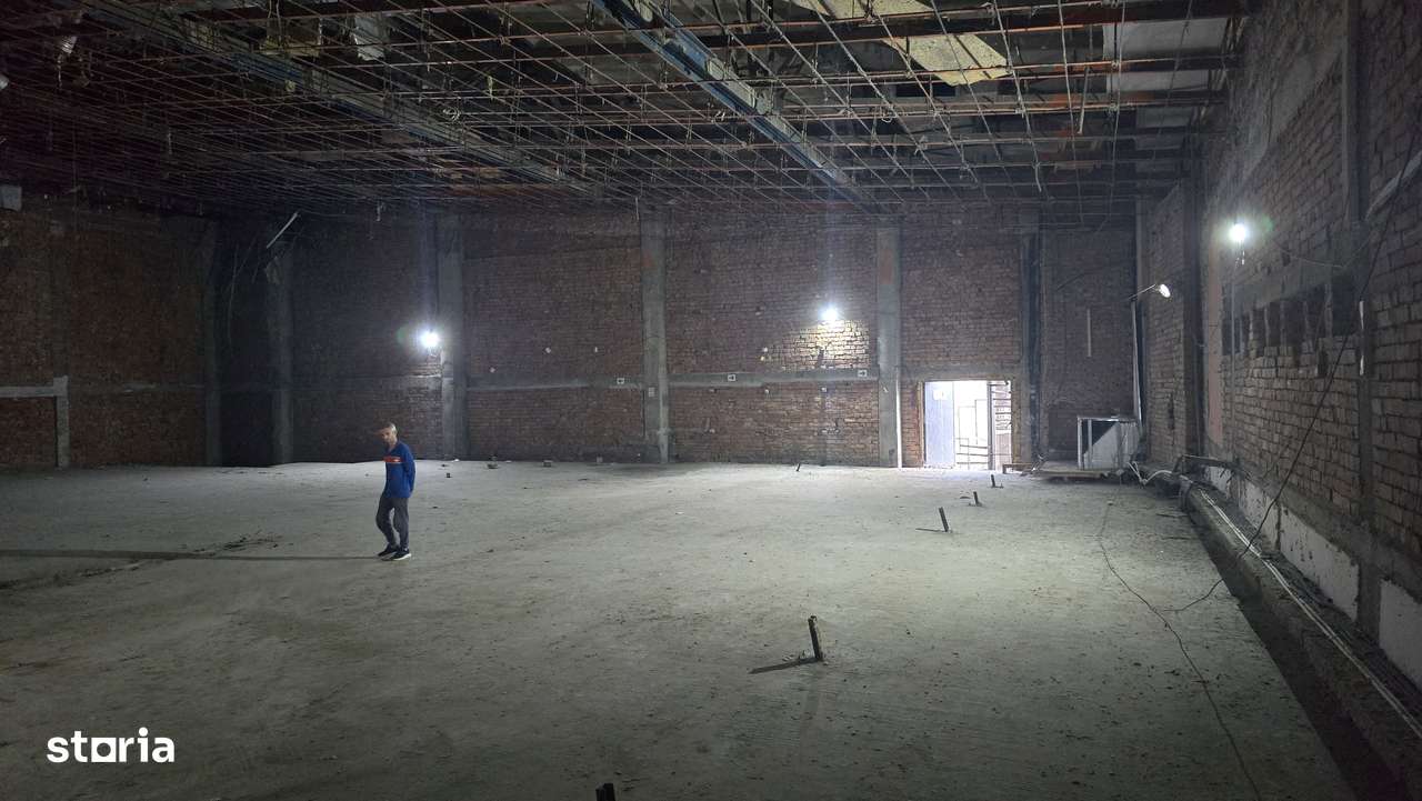 Inchiriez/vand spatiu comercial 800 mp open space Bl. Tomis Central - Imagine principală: 5/9