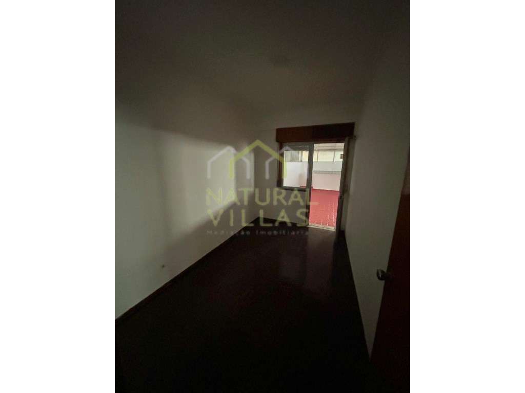 Apartamento T3 com Terraço Fechado em Faro - Grande imagem: 5/10