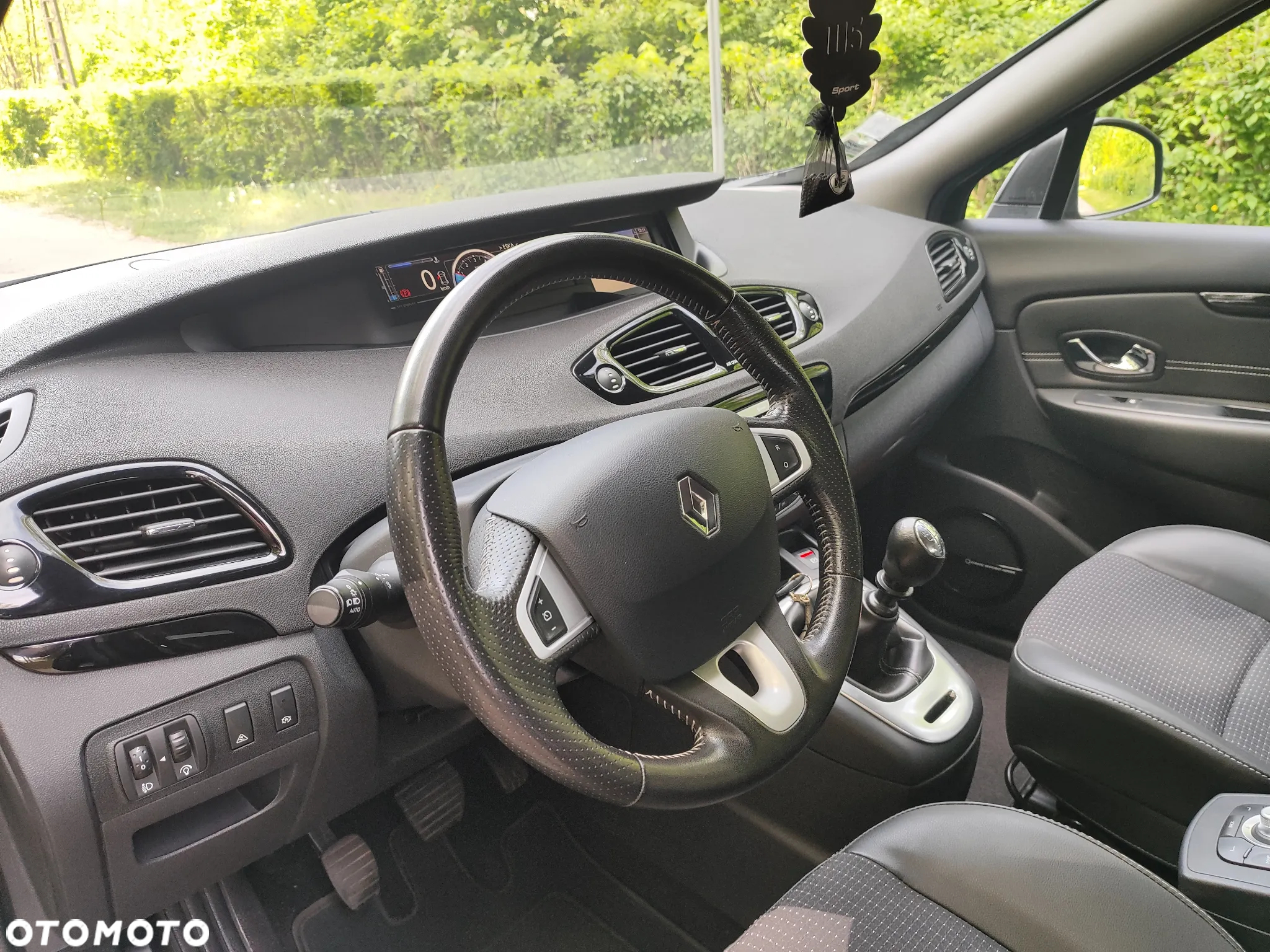 Renault Scenic dCi 130 FAP Start & Stop Bose Edition - 9