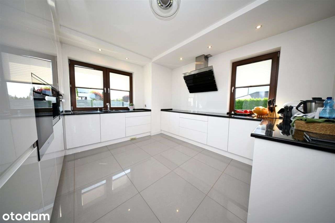 Niesamwita Rezydencja jedynie 7 minut od Centrum !-11