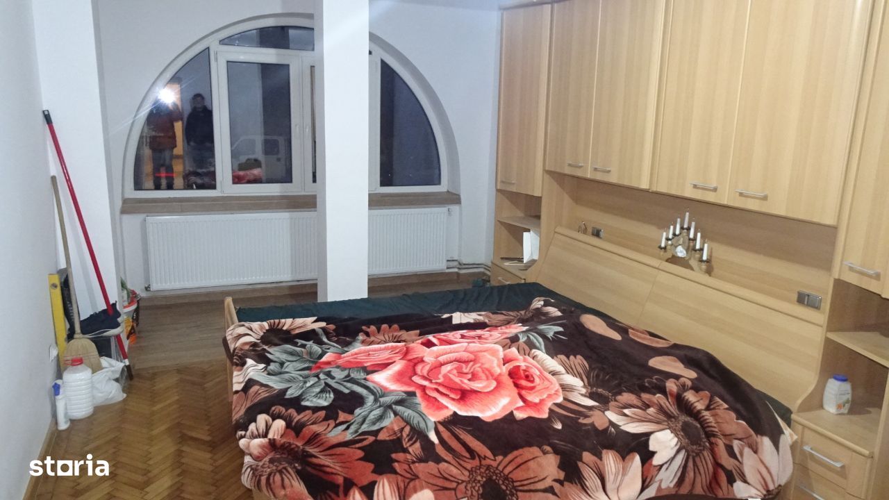 Vand apartament 2 camere decomandat Deva, ultracentral, 57 mp, parter