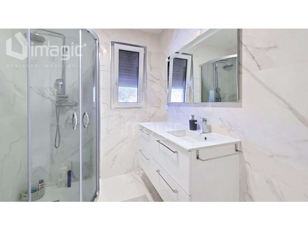 MORADIA T5 com piscina em SANTO ISIDORO, MAFRA-37