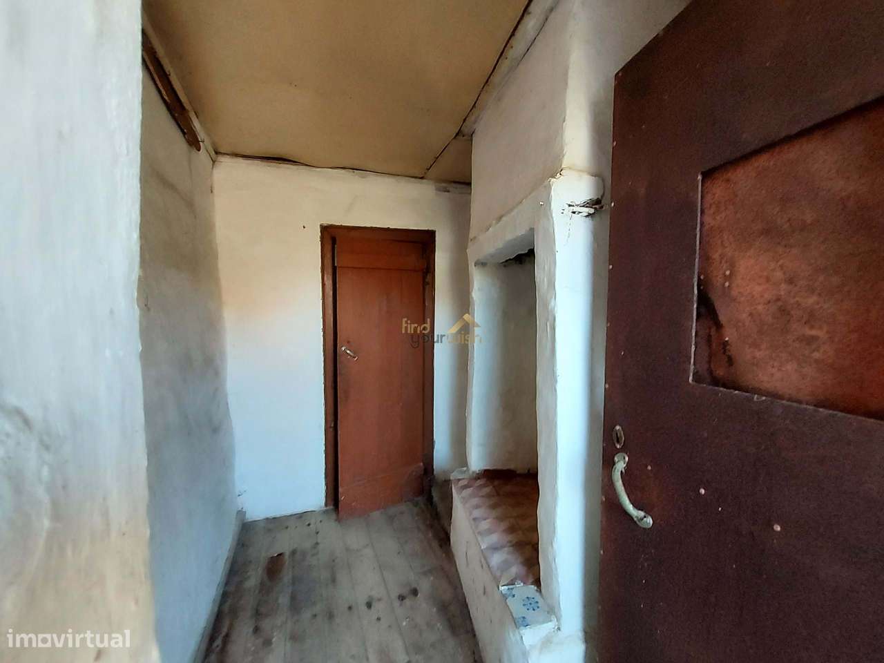 Moradia T2 para restauro - Grande imagem: 4/24