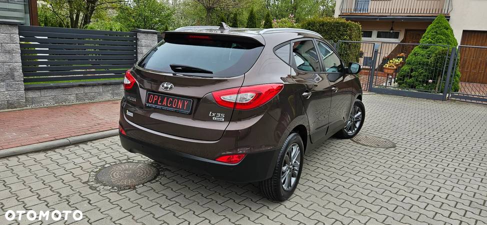 Hyundai ix35 1.7 CRDi 2WD blue Finale Gold - 16