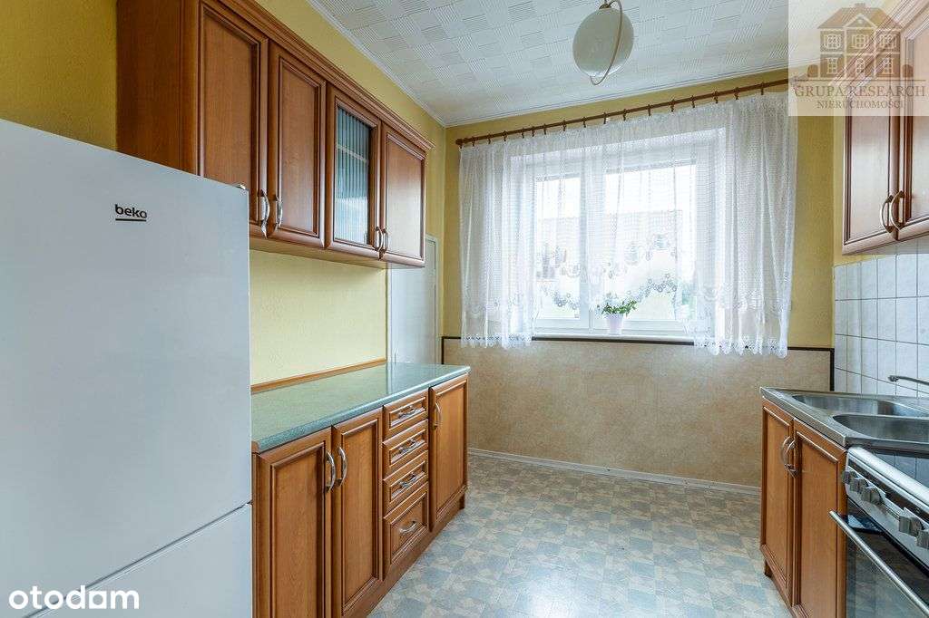 Dom z dwoma mieszkaniami i dużą działką-12