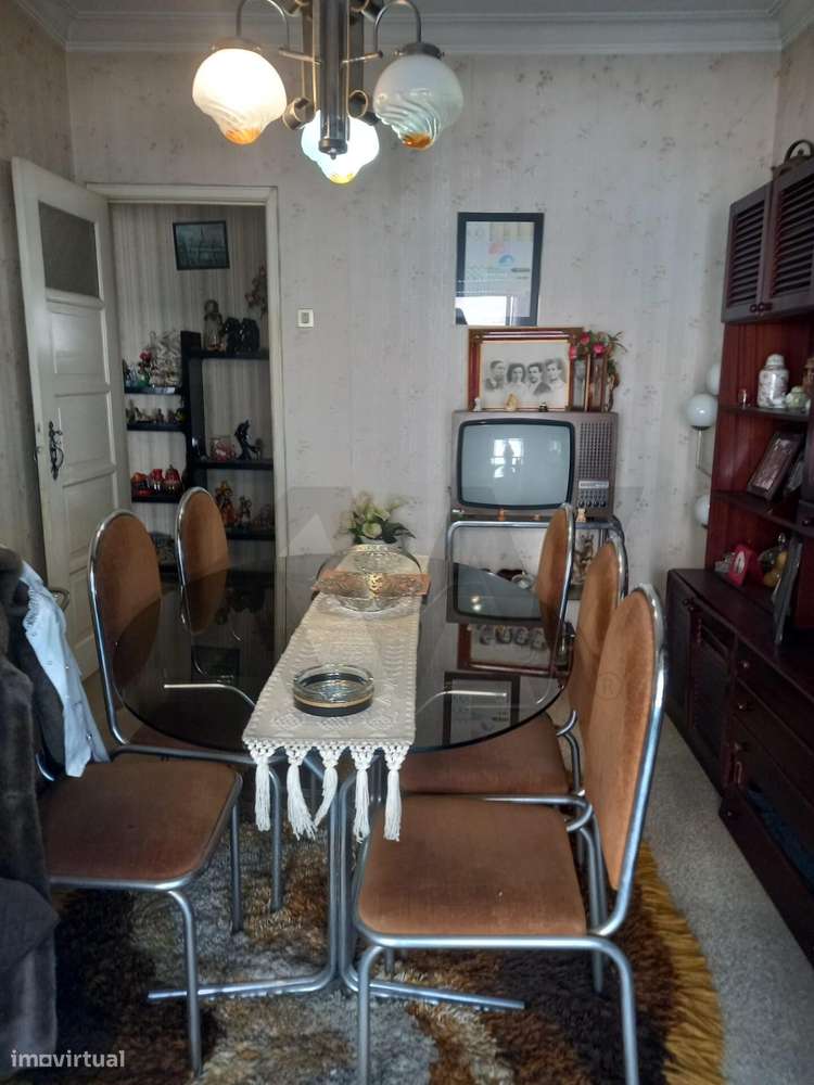 APARTAMENTO T2 - CENTRO QUELUZ-17