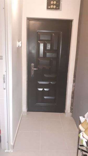 Vind apartament 2 camere,micro 9,parter - Imagine principală: 4/7