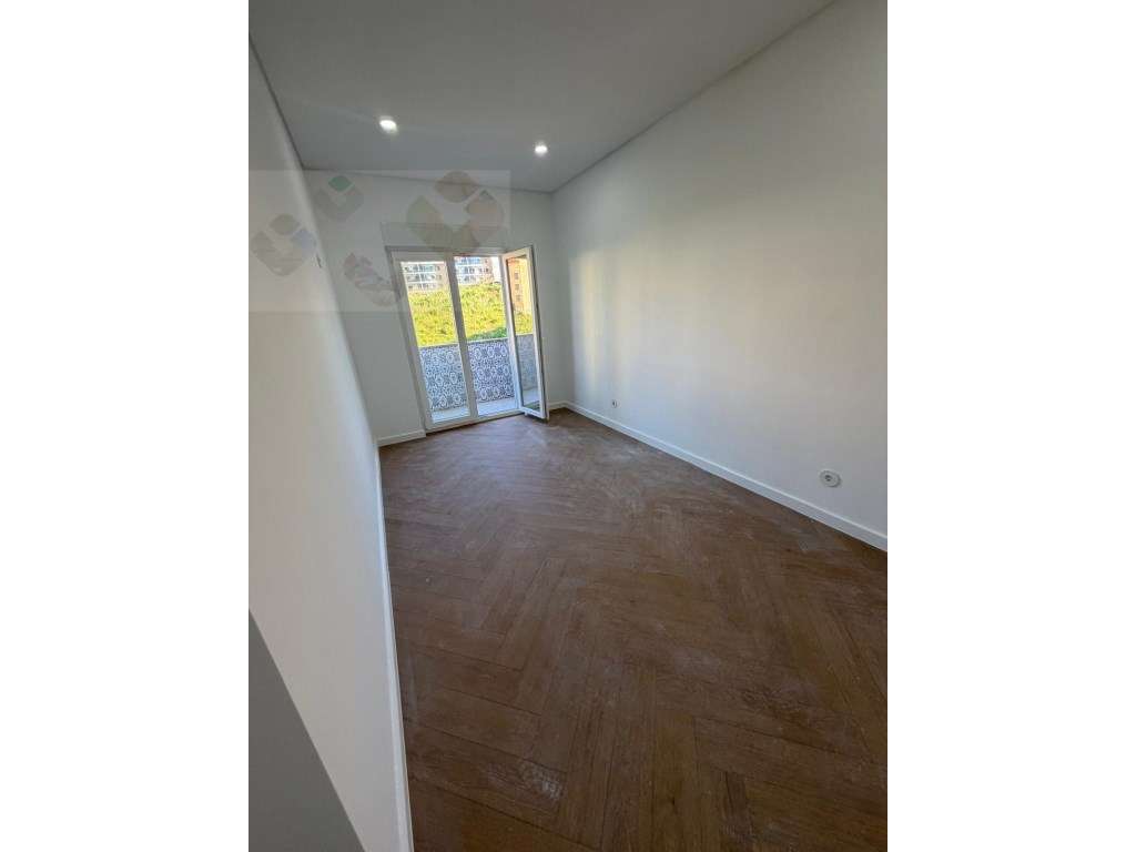 Apartamento T3 Venda Amadora-34