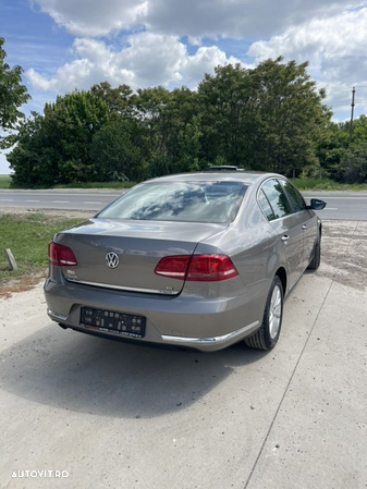 Volkswagen Passat Variant 1.6 TDI BlueMotion - 6