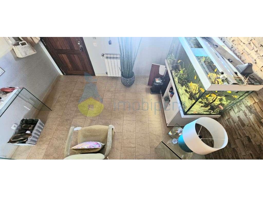 Moradia T4 com 260m2 de área e cave de 95m2, localizada no Monte da...-32