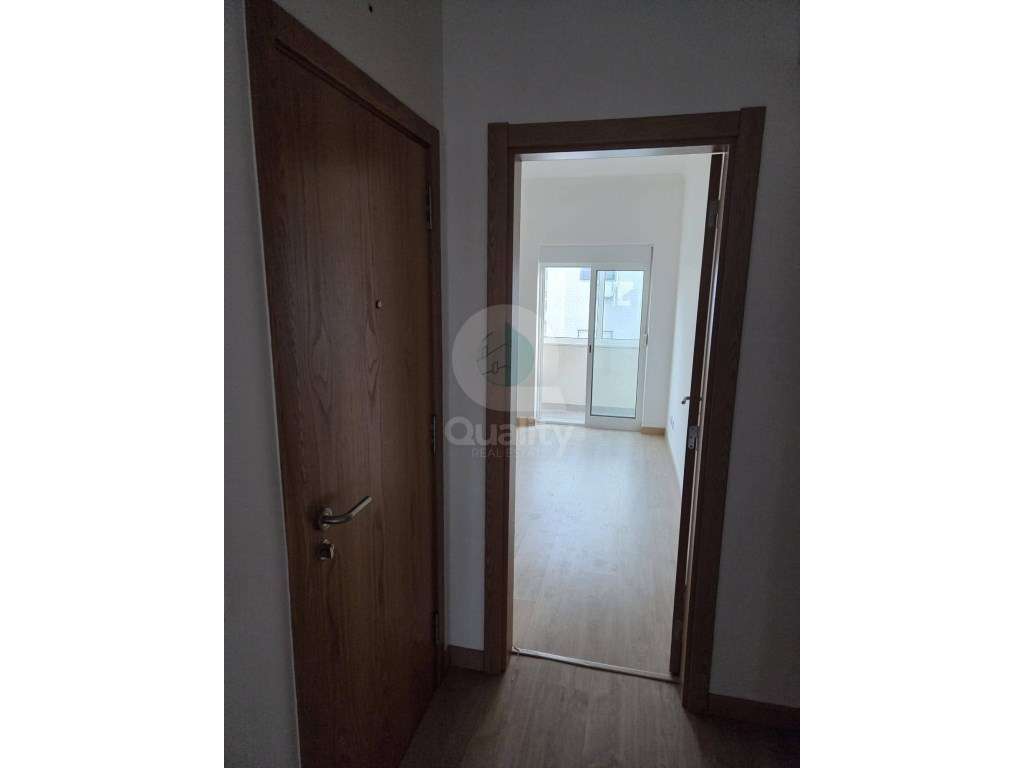 T2 Zona Central na Baixa da Banheira-13