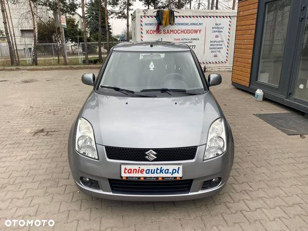 Suzuki Swift - 2