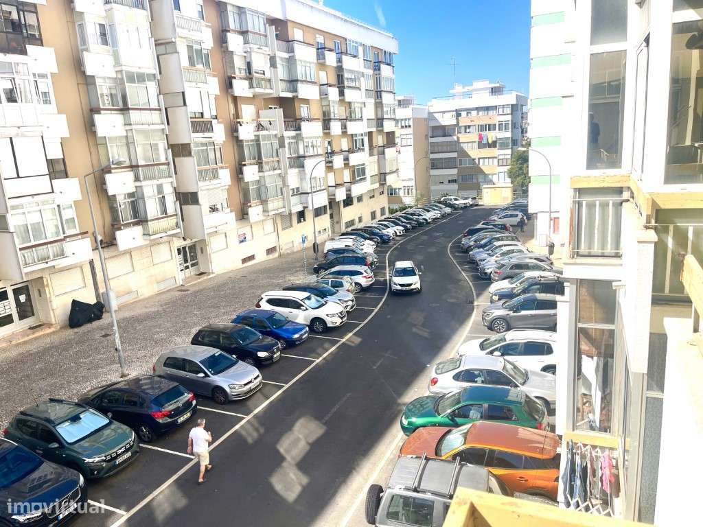 Apartamento T2 Remodelado no Coração de Oeiras - Conforto, Estilo e...-9