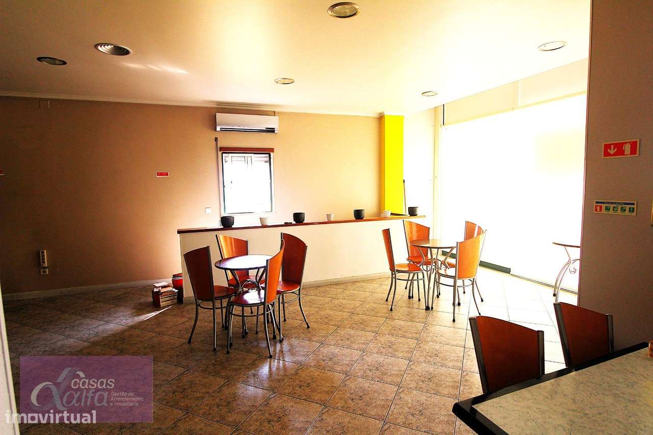 Loja com licença para restauração  centro de Monte Redondo-18