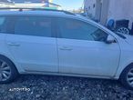 Dezmembram VW Passat B7 2011 - 3