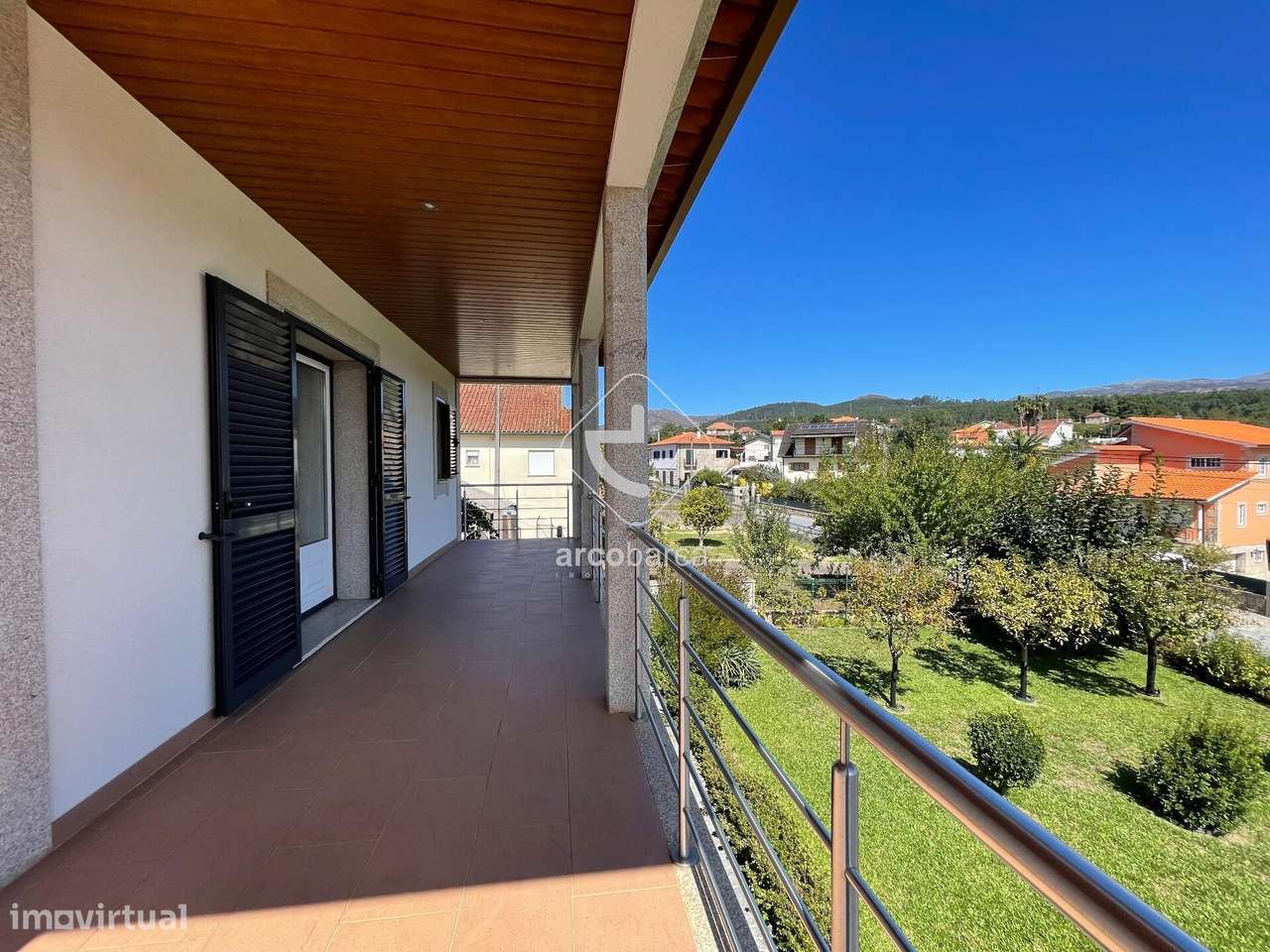 Moradia T4 - Couto - Arcos de Valdevez-8