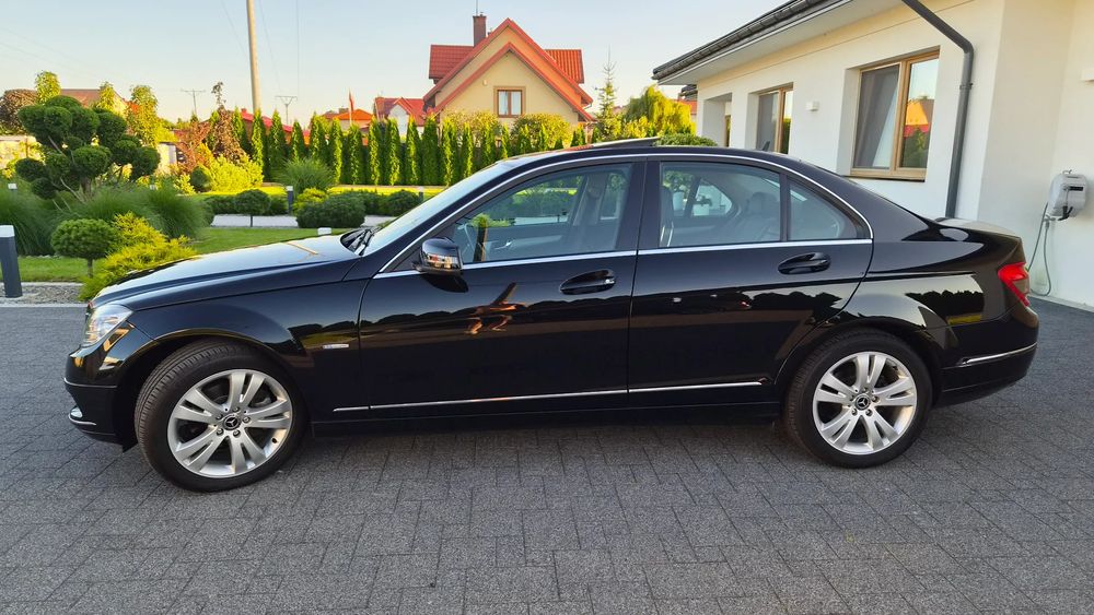 Mercedes-Benz C W204 (2007-2014) 180 CGI Automatik BlueEFFICIENCY Avantgarde 2010