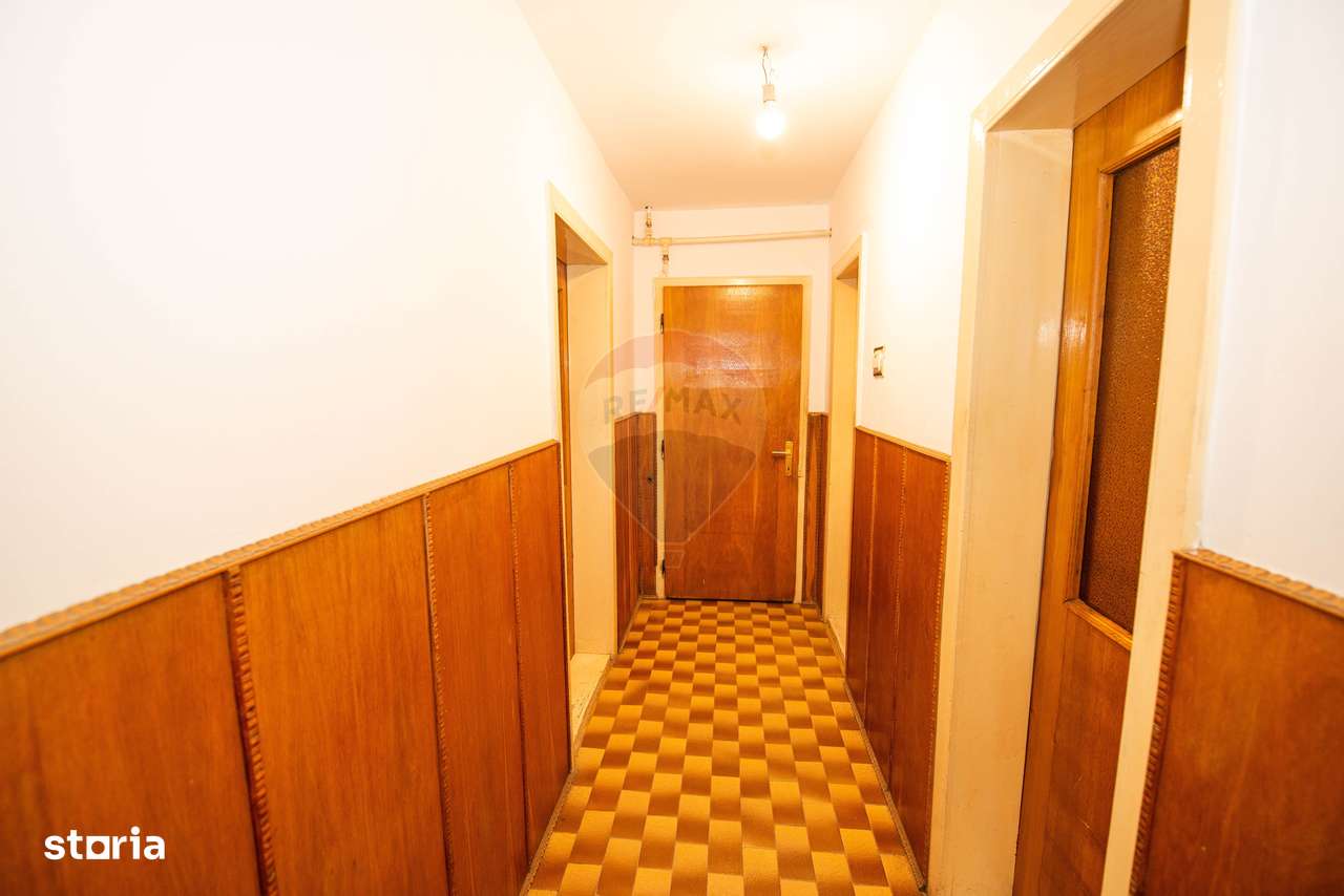 Casa Vila cu 7 camere de vanzare 250 mpu, 200 mp teren,  Buzau-14