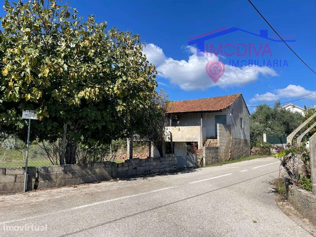 Casa T2 para reconstrução com terreno - Grande imagem: 4/35