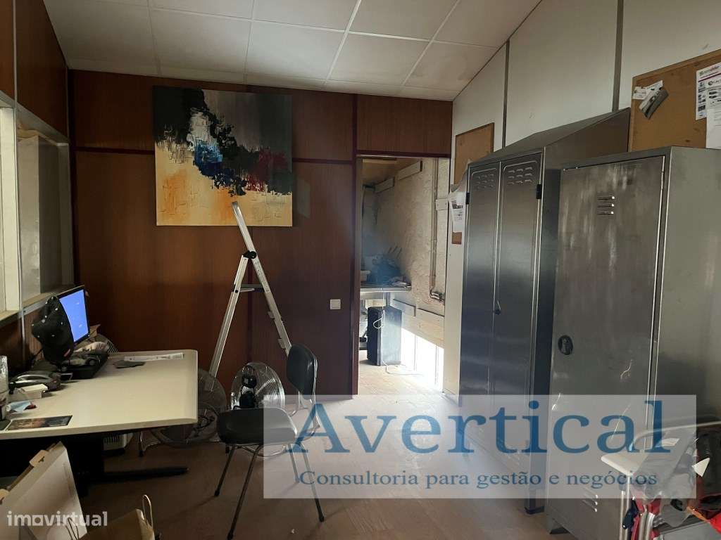 Armazém Industrial C/500m2 - Milheirós - Maia-9