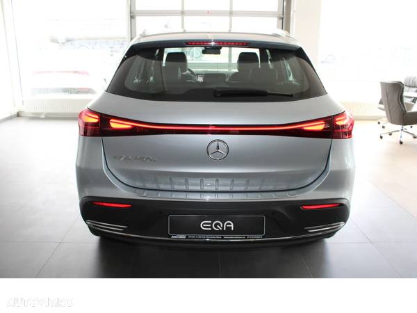 Mercedes-Benz EQA 250+ Electric Art - 4