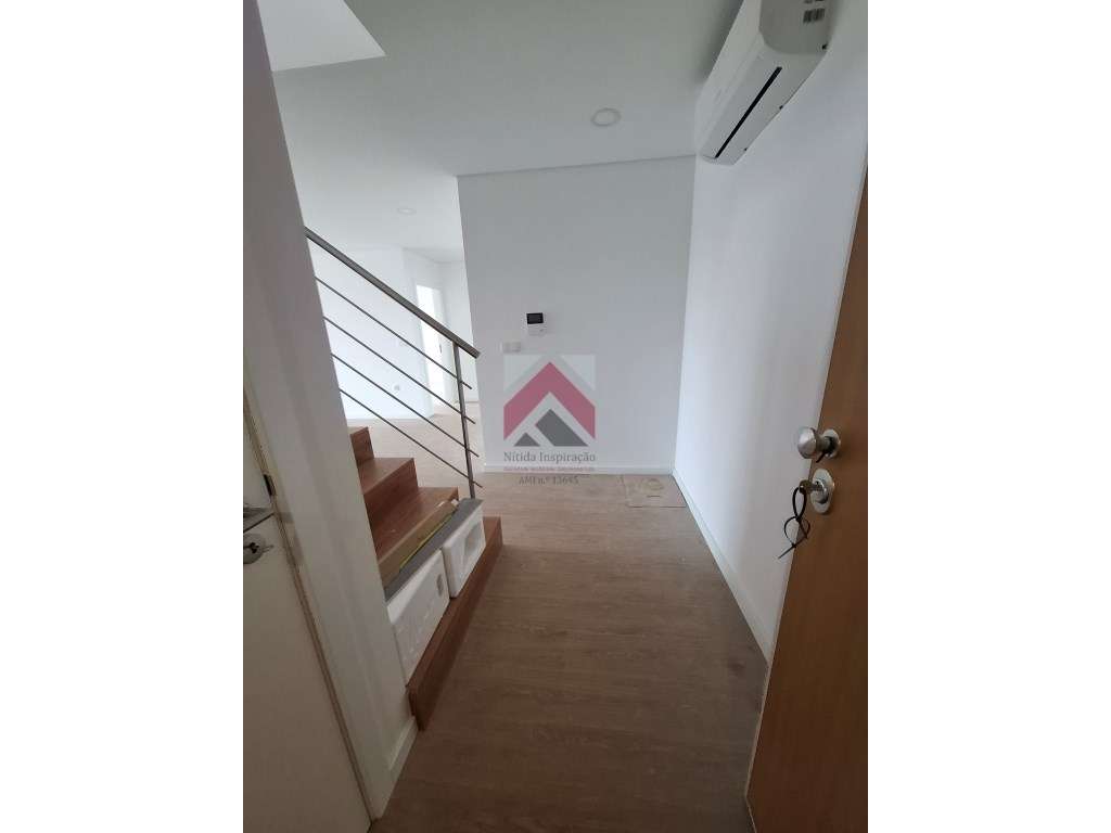 Apartamento T2 + Duplex Amplo + Terraço na Cobertura em Esgueira, A...-6