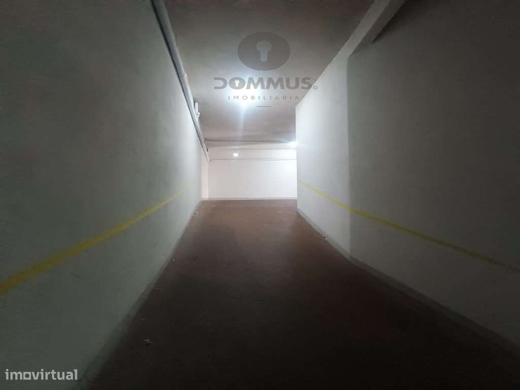 Garagem Box na Parede ( Centro ) - Grande imagem: 5/18