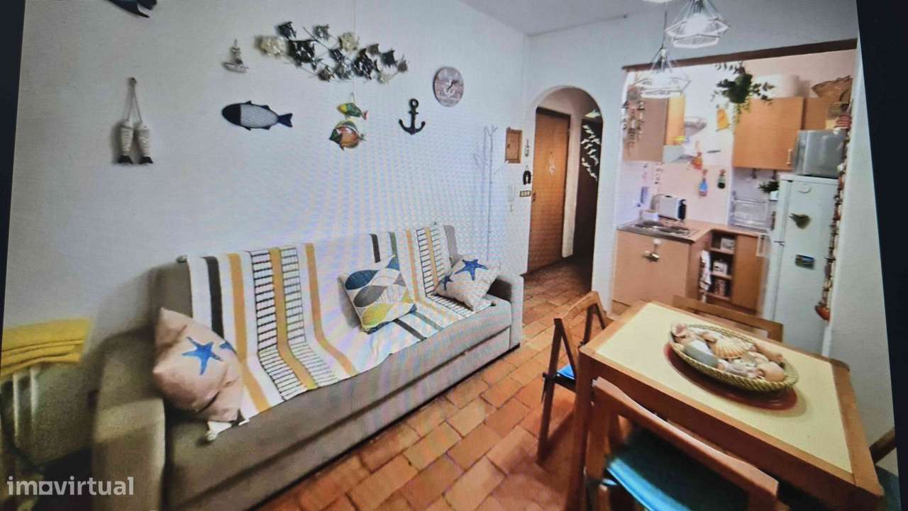 Apartamento T1 aceito permuta por imovel no distrito de setubal-5