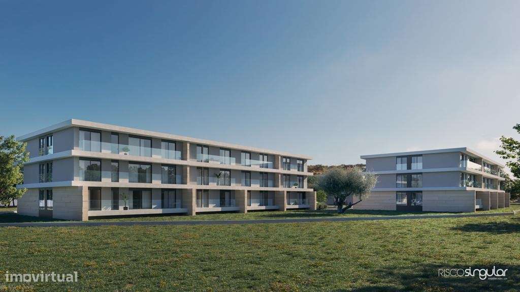 Apartamento T2 em fase de construção c/ 2 frentes e garagem fechada, e-3