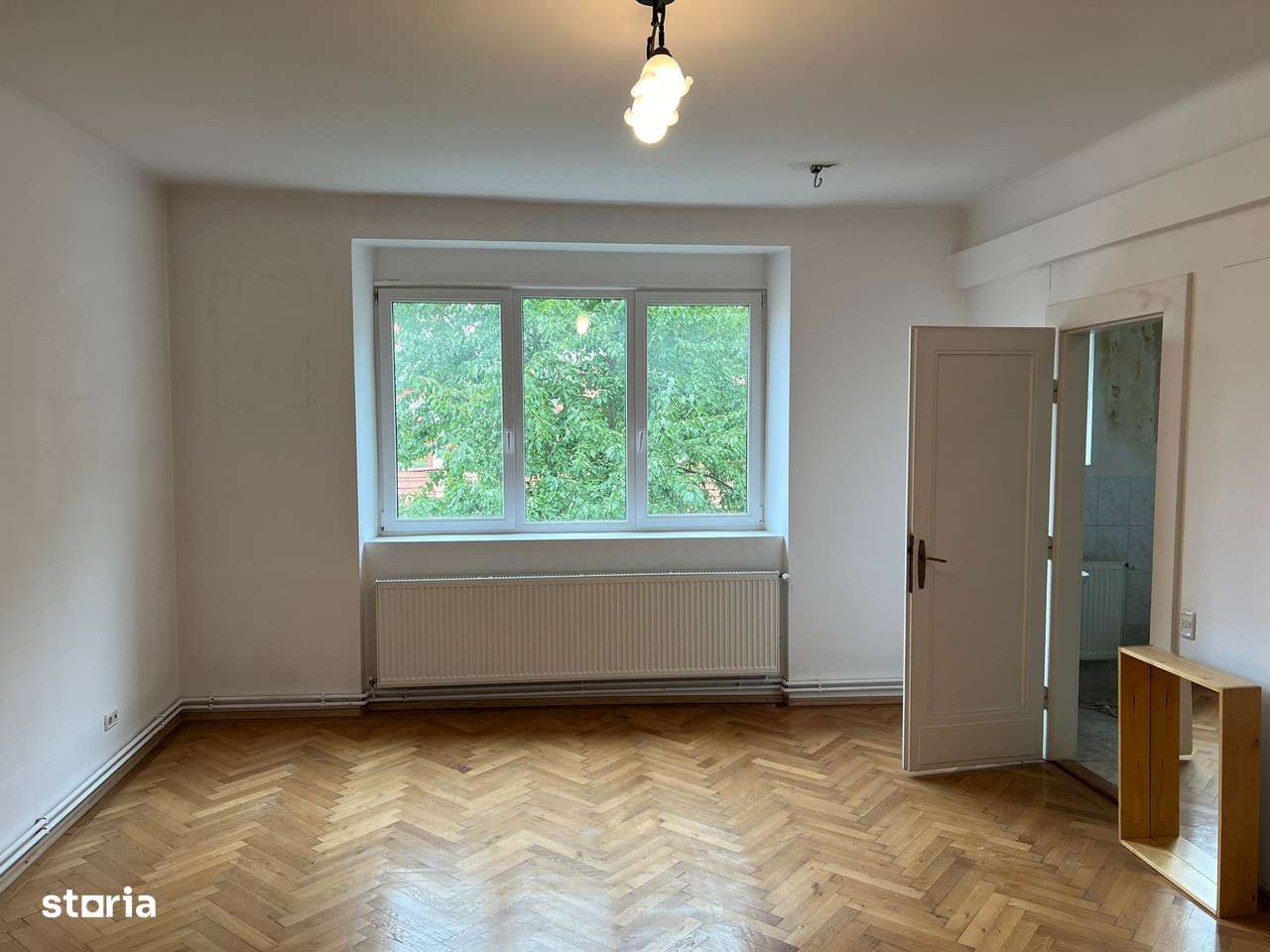 Apartament spatios in Centrul Istoric - 102mp, 3camere, 2bai si balcon-1