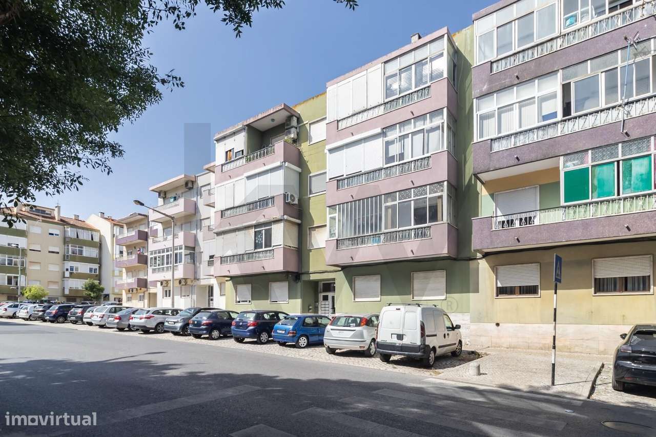 Apartamento T2 - Laranjeiro-30