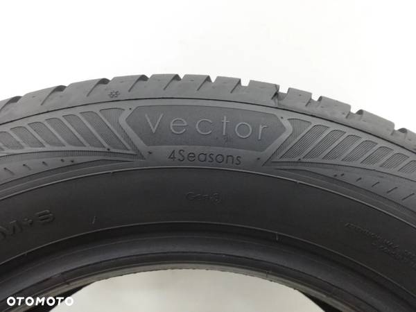 195/65/15 Goodyear Vector 4Season - 6