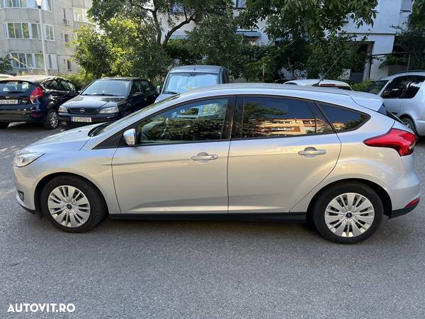 Ford Focus - 13