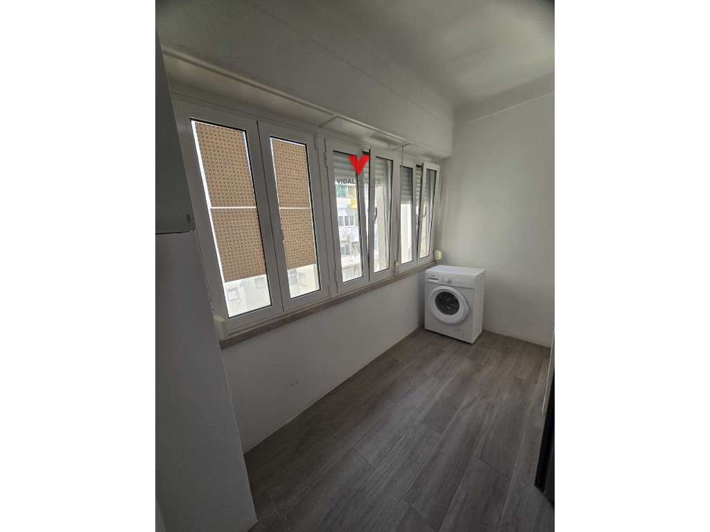 Apartamento T4 na Av Roma - Alvalade-21