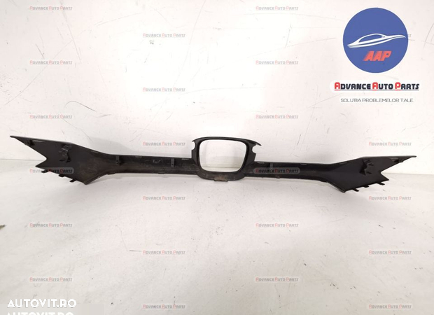 Grila centrala originala in stare buna Honda CR-V 5 2016 2017 2018 2019 2020 71122-T1V-E0 - 2