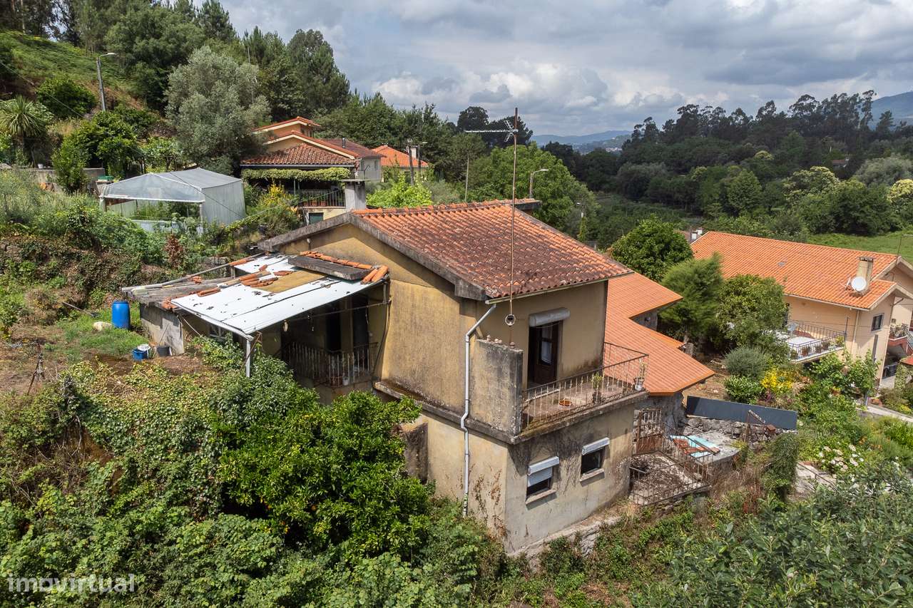 Moradia para Restauro, São João de Rei, Póvoa de Lanhoso-11