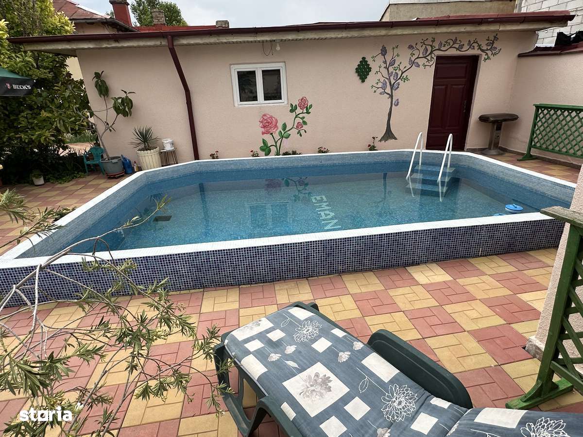 Proprietate ultracentrala cu piscina + garaj si anexa - Imagine principală: 5/13