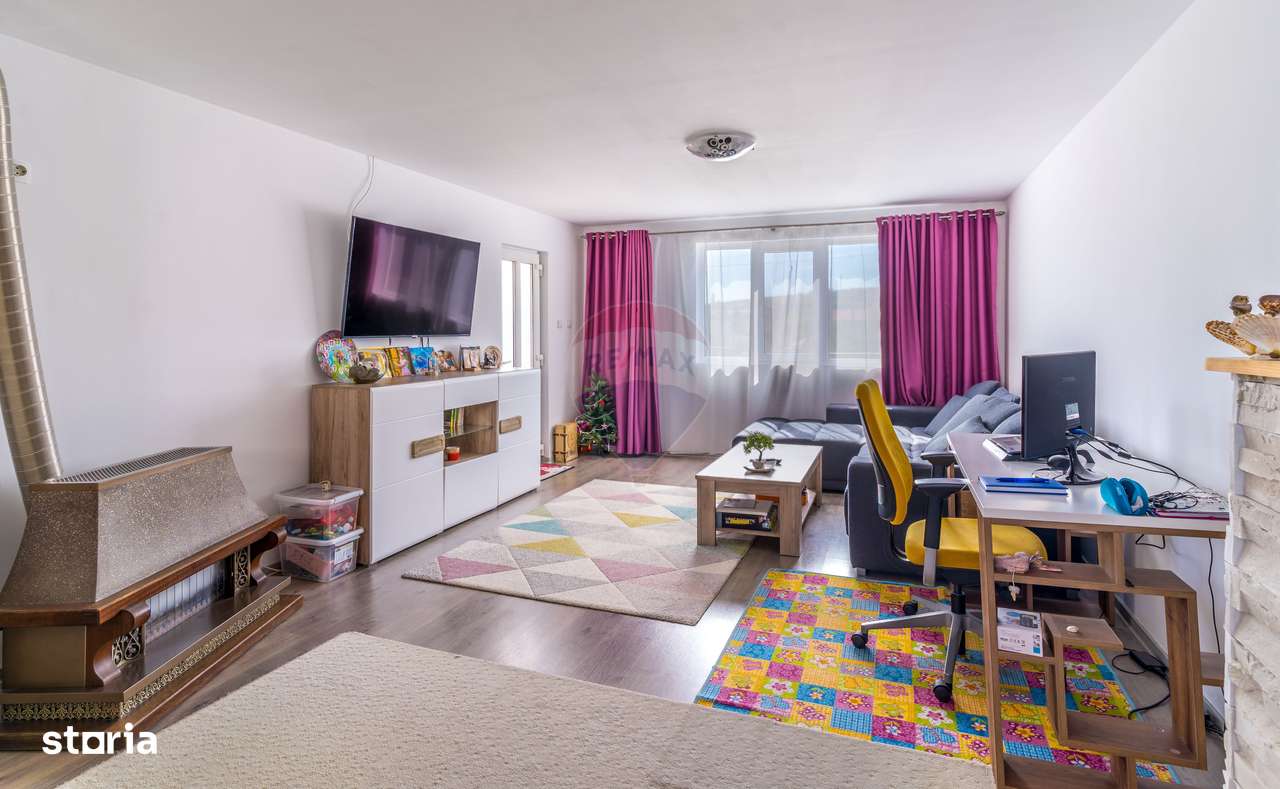 Casă primitoare, Ceanu Mic, terasa, garaj, curte cu pomi, COMISION 0 % - Imagine principală: 1/18