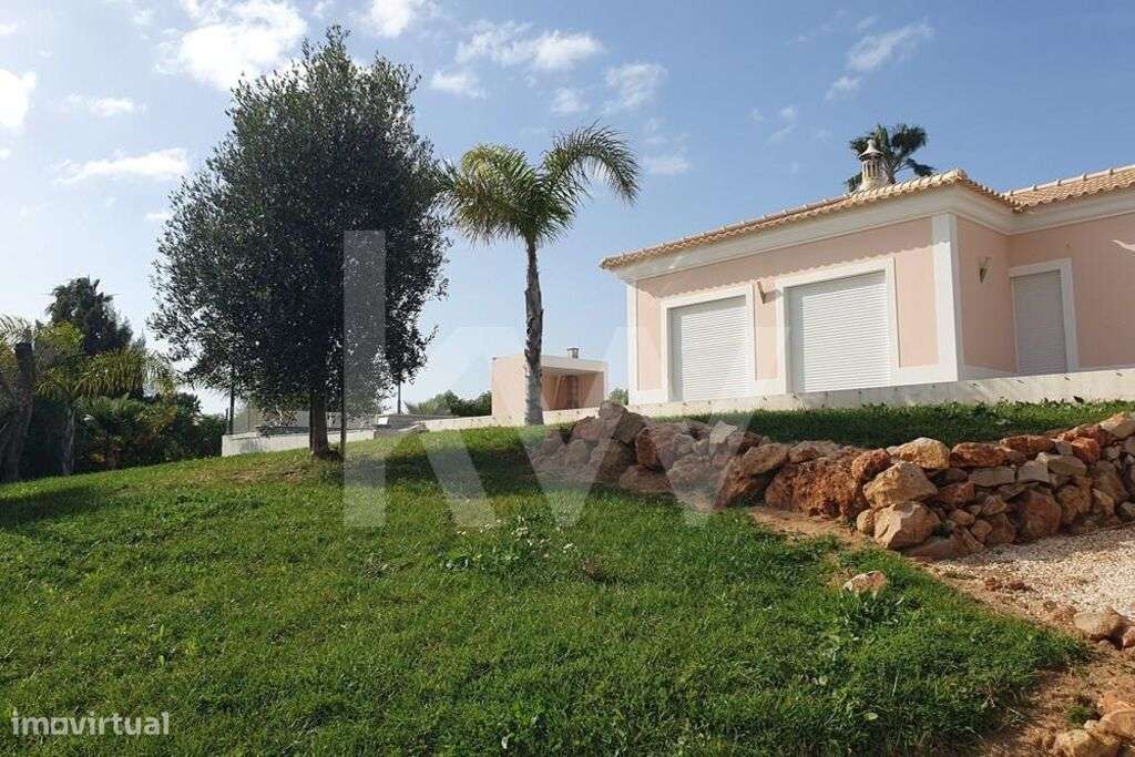 Fantástica Moradia isolada num dos locais mais procurados no Algarve - Grande imagem: 5/20