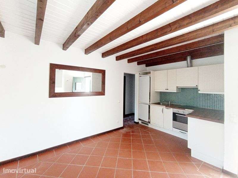 Arrendamento T2+1 garagem e espaço exterior - Grande imagem: 5/12