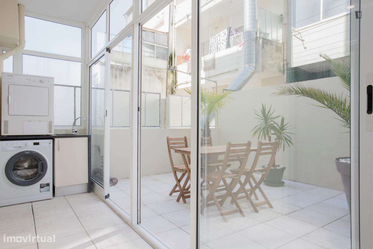 Apartamento com 2 quartos - localizado em Paranhos Porto - Grande imagem: 3/10