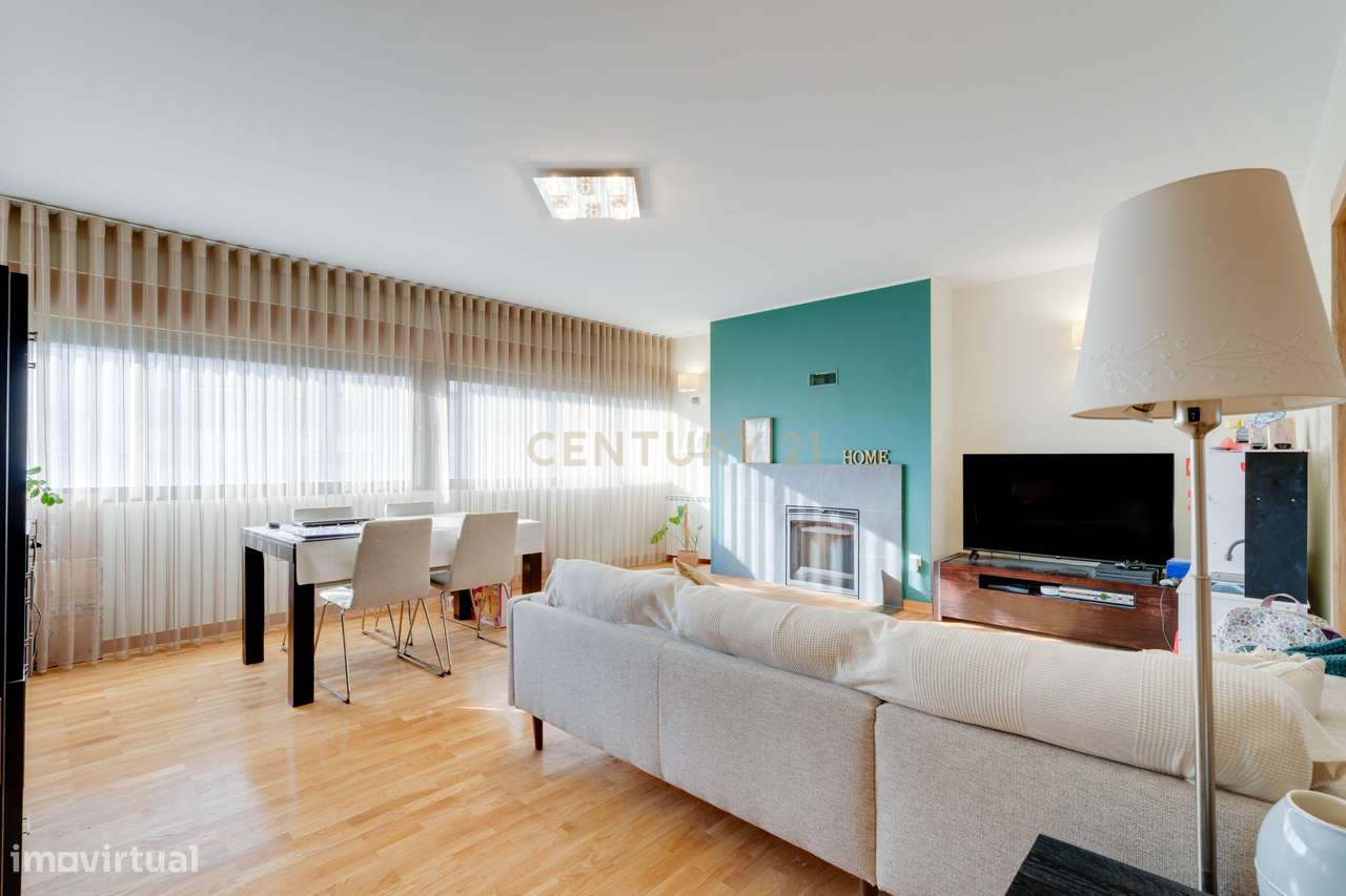 T4 com elegância e centralidade: O Seu Próximo Lar em Vila Nova de Gai-6