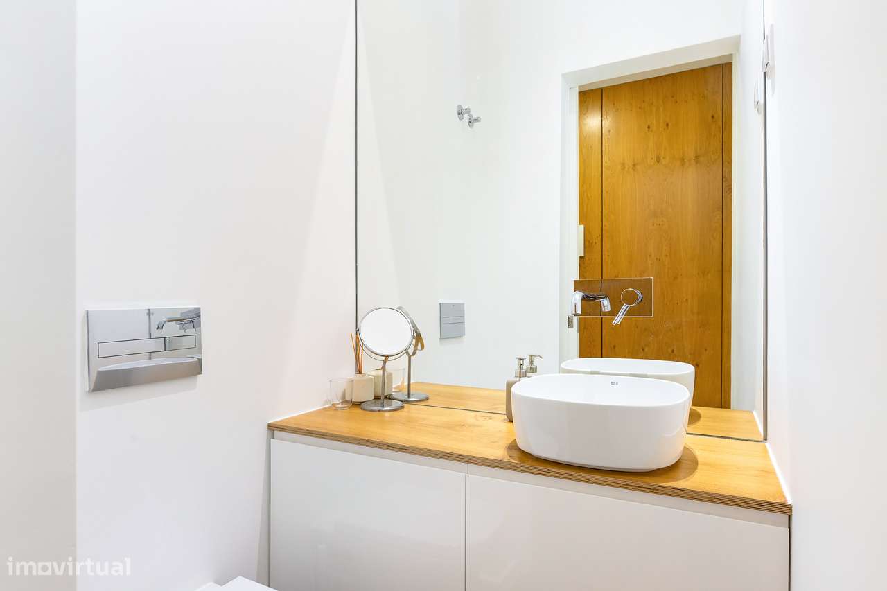 Apartamento T3 Totalmente Remodelado | Penha de França-10