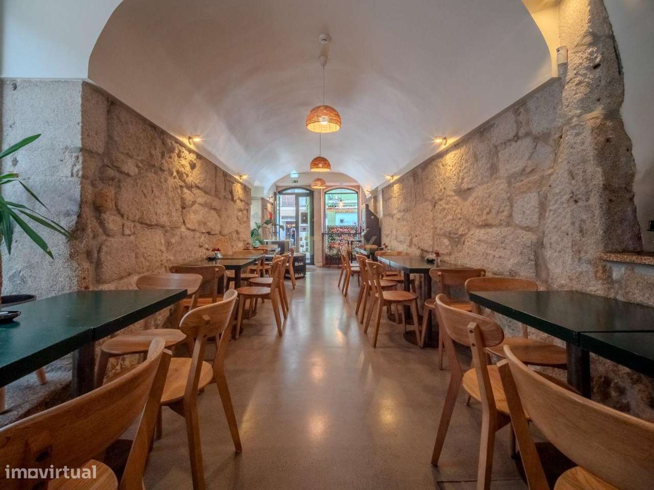 TRESPASSE DE RESTAURANTE NA RUA BONJARDIM, ALIADOS, PORTO   - EXCELENT - Grande imagem: 4/28