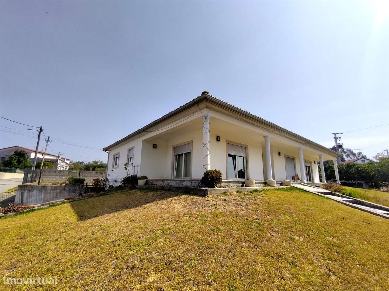 Moradia T3/ Terreno / Varandas / Bidoeira de Cima / Leiria-25